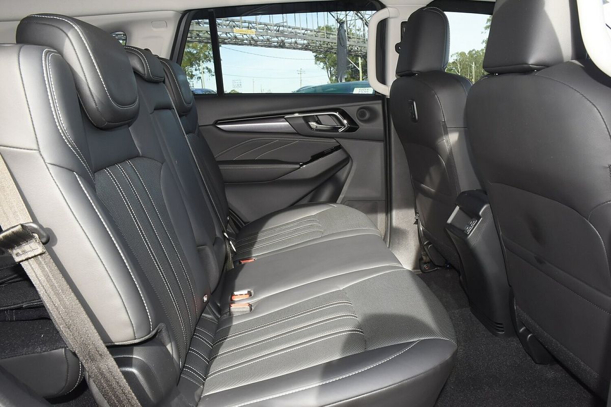 2023 Isuzu MU-X LS-T
