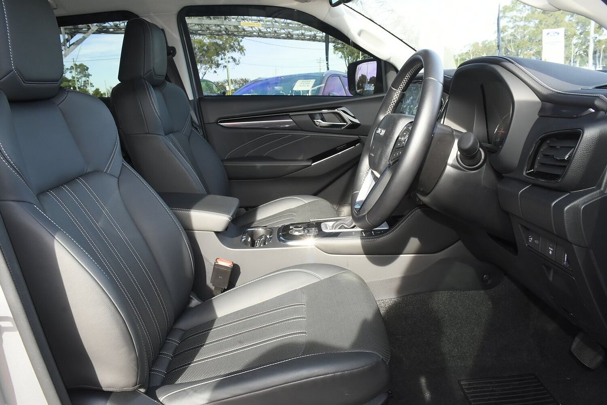 2023 Isuzu MU-X LS-T
