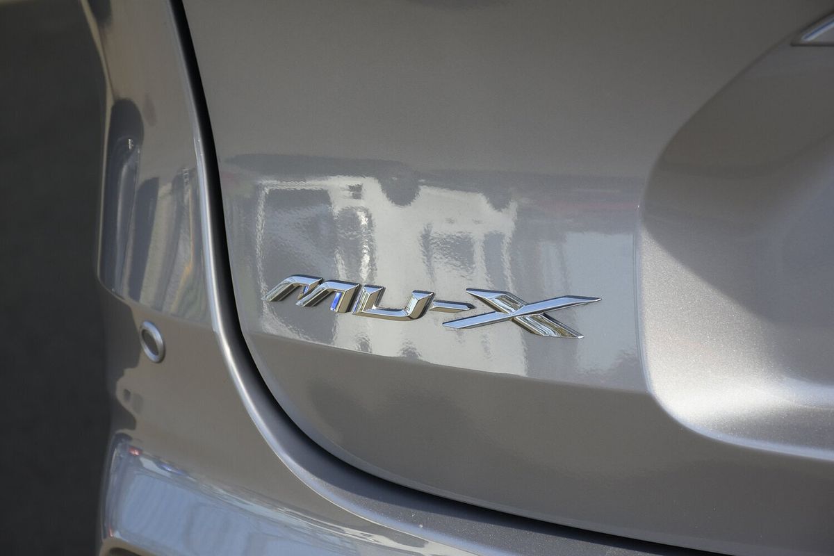 2023 Isuzu MU-X LS-T