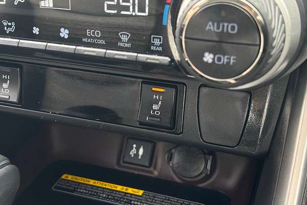 2019 Toyota RAV4 Cruiser AXAH54R