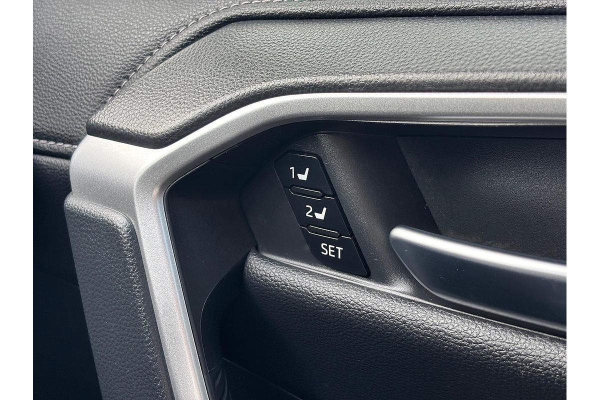 2019 Toyota RAV4 Cruiser AXAH54R