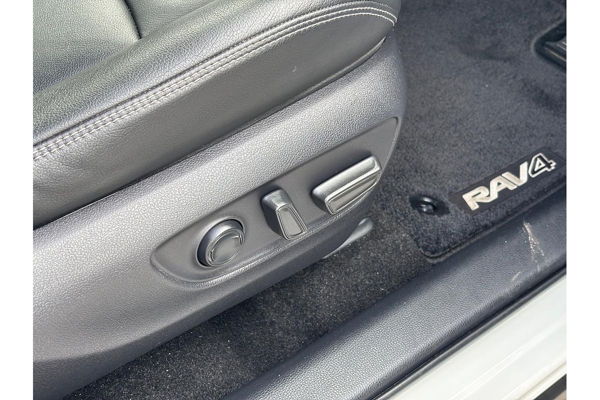 2019 Toyota RAV4 Cruiser AXAH54R