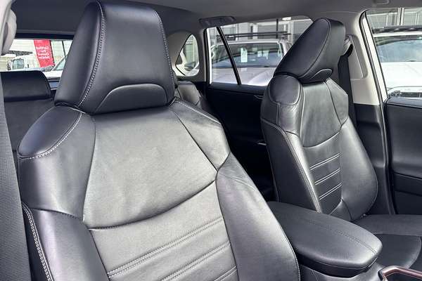 2019 Toyota RAV4 Cruiser AXAH54R