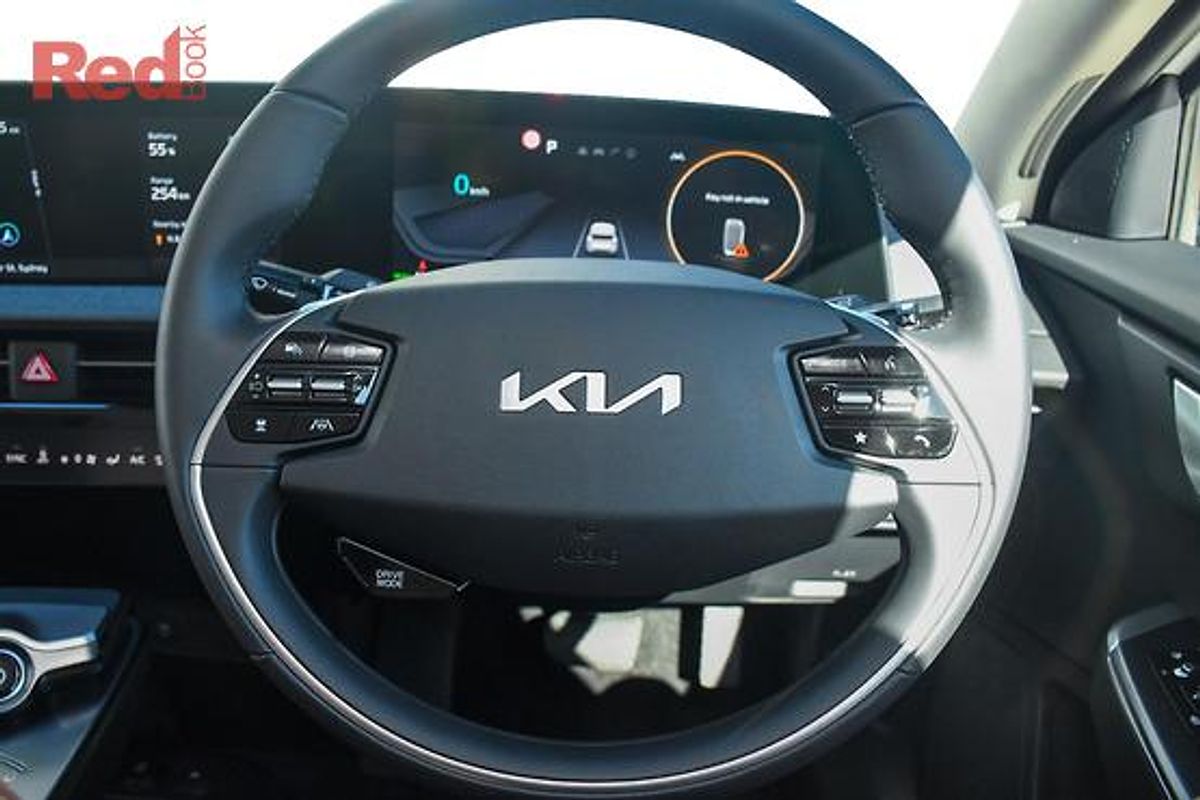 2025 Kia EV6 Air CV