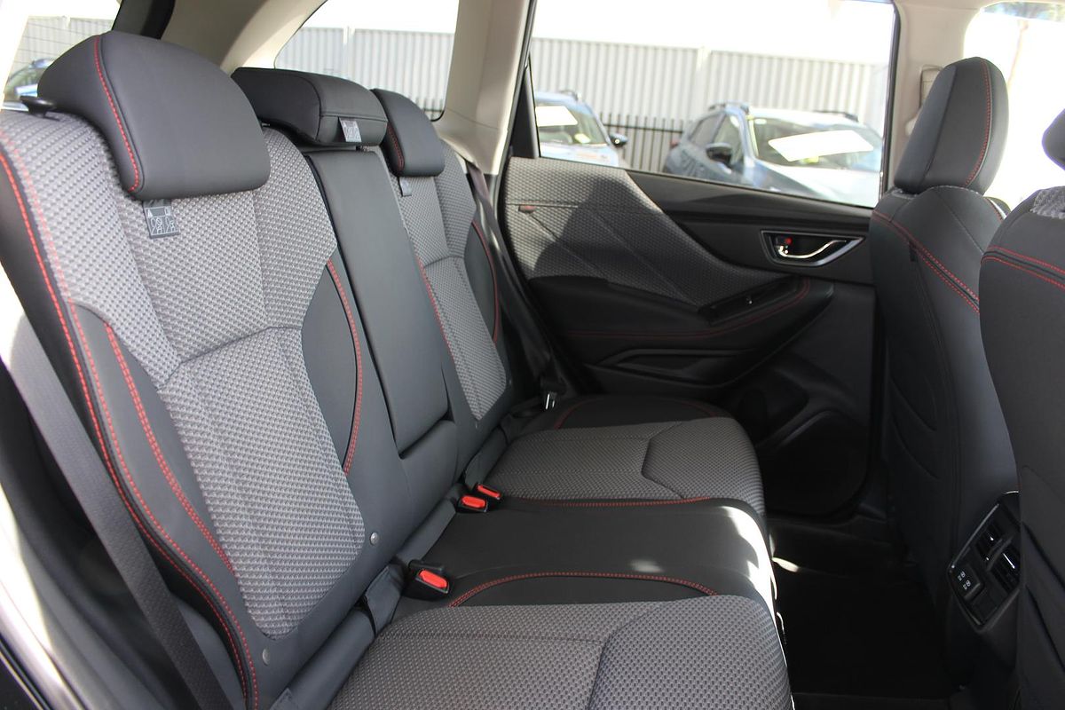 2024 Subaru Forester 2.5i Sport S5