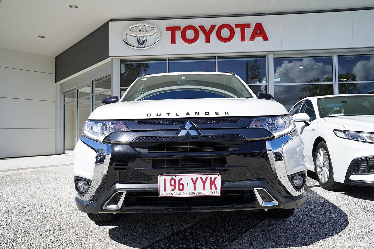 2019 Mitsubishi OUTLANDER OUTLANDER BLACK EDITION 7 SEAT (AWD) ZL6B46