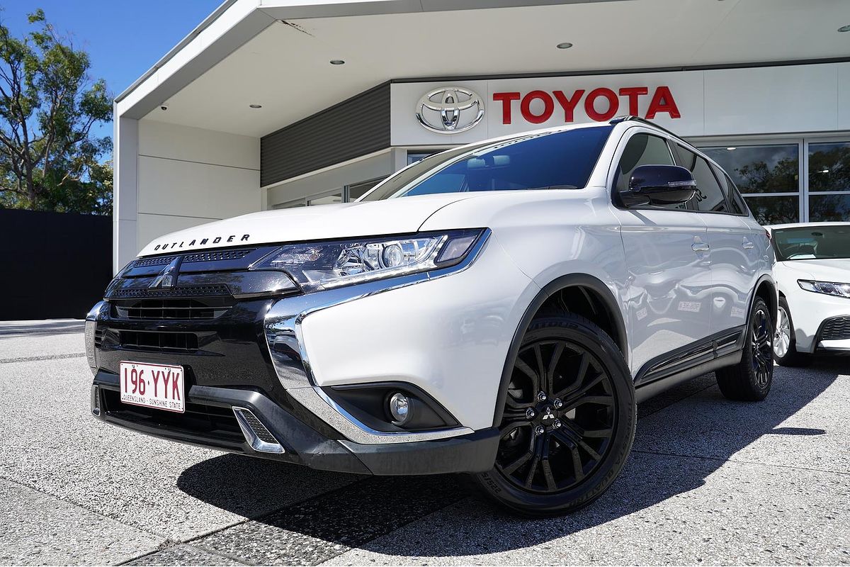 2019 Mitsubishi OUTLANDER OUTLANDER BLACK EDITION 7 SEAT (AWD) ZL6B46