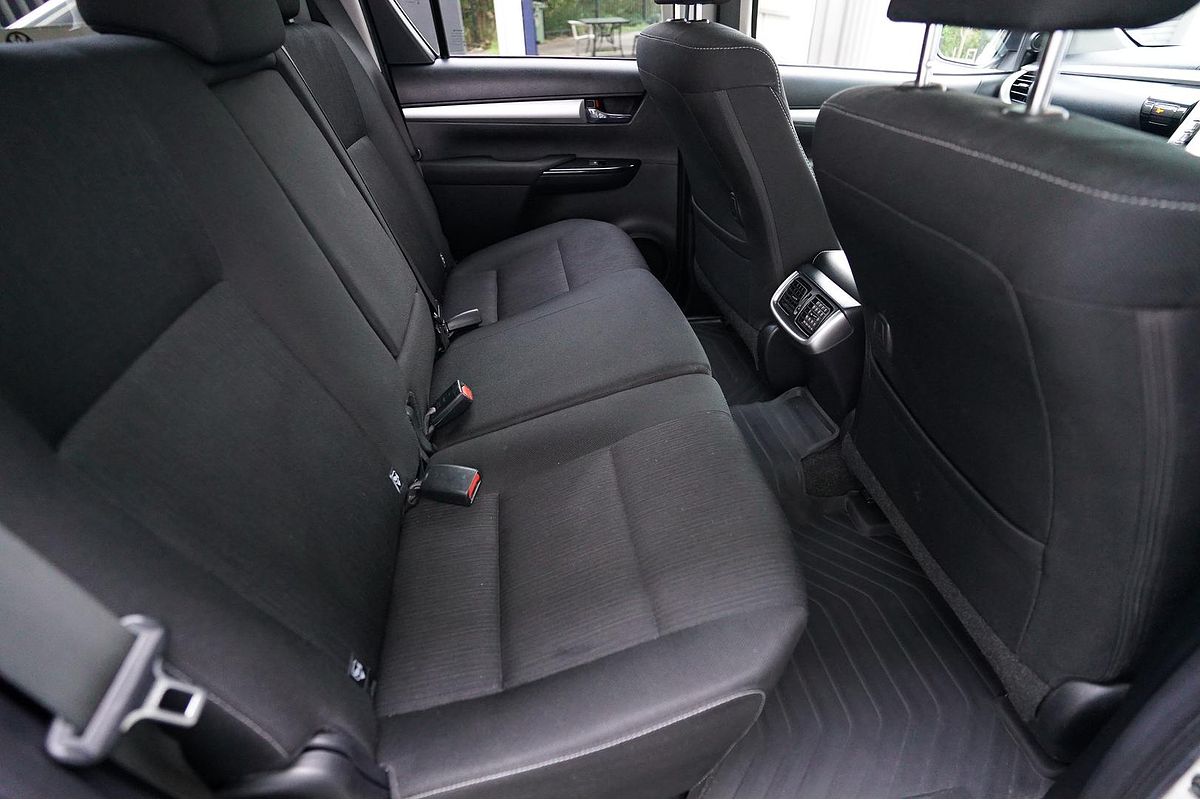 2020 Toyota Hilux 4x4 Hilux 4x4 SR5 2.8L T Diesel Automatic Double Cab