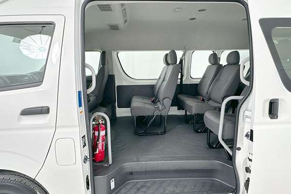 2016 Toyota Hiace Commuter TRH223R