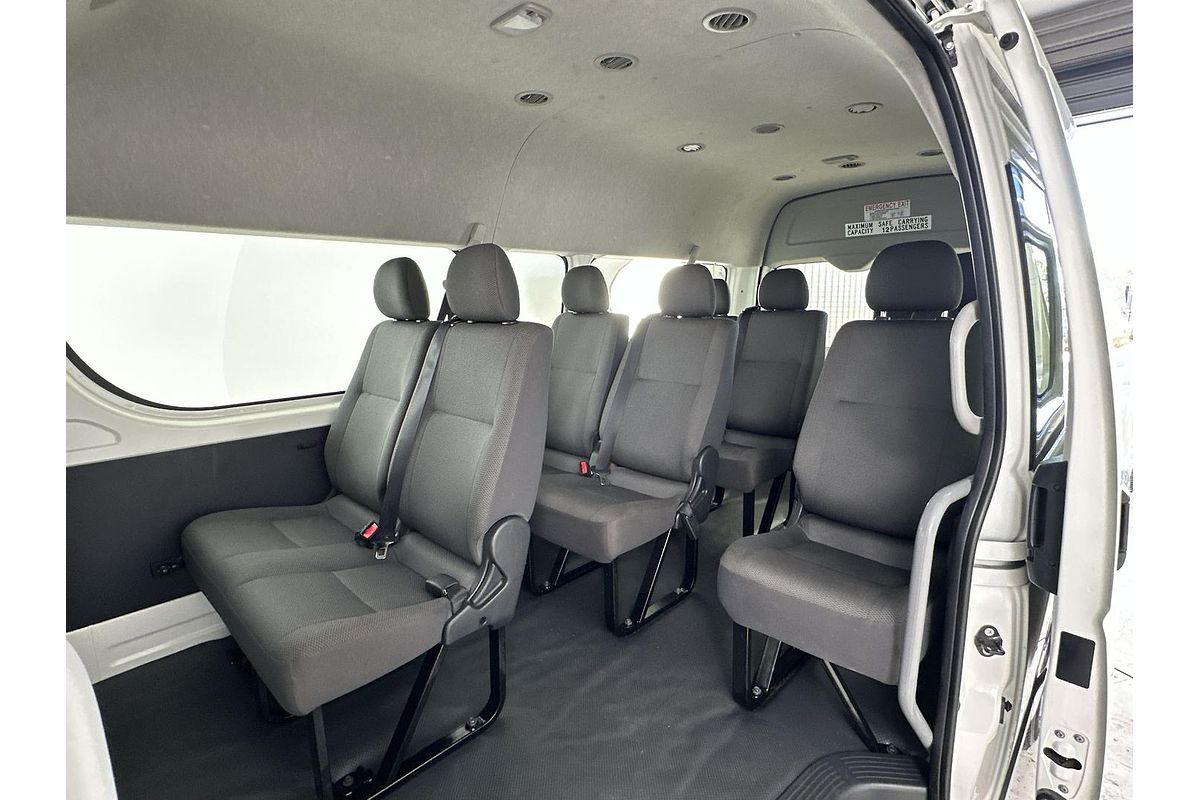 2016 Toyota Hiace Commuter TRH223R