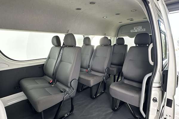 2016 Toyota Hiace Commuter TRH223R