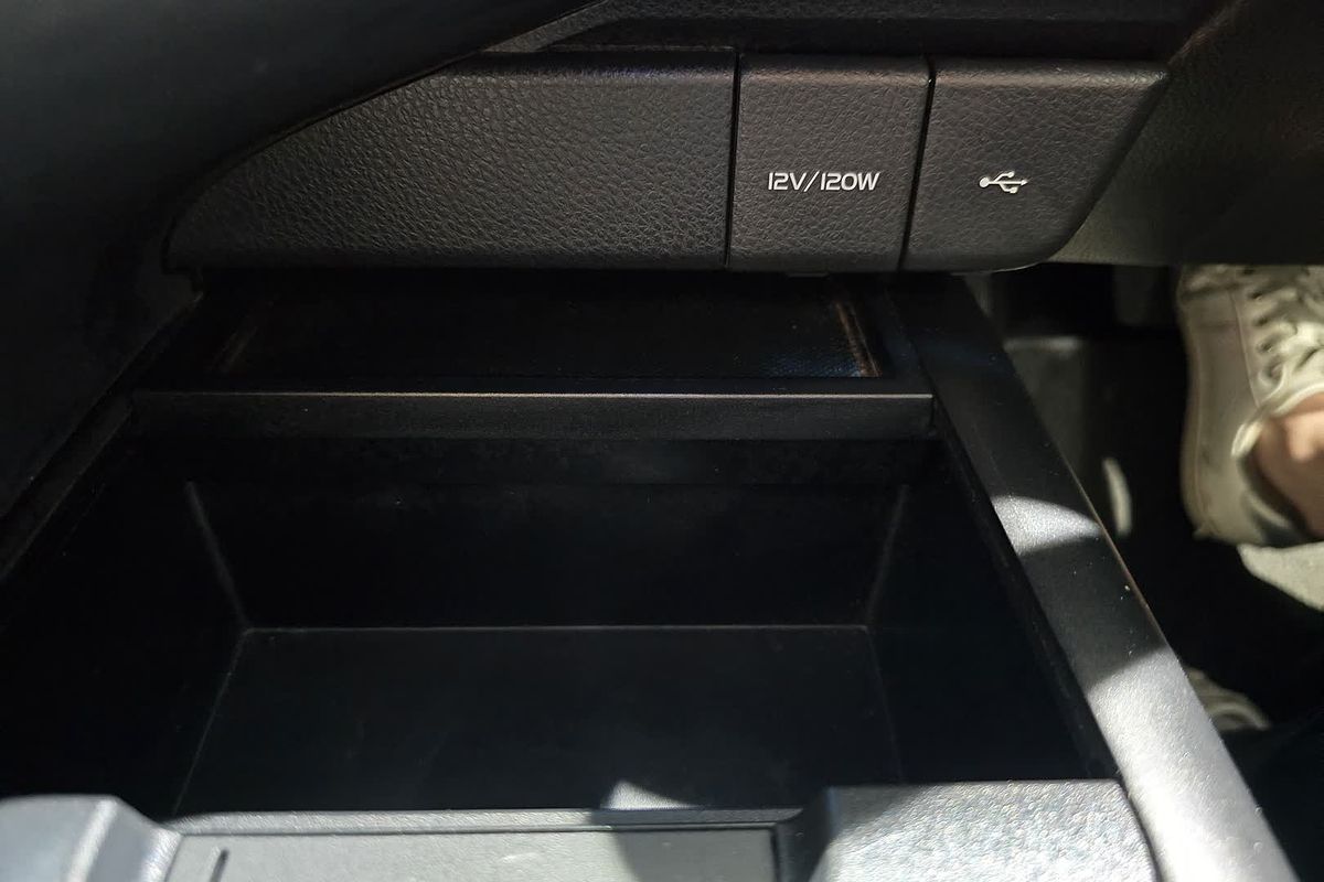 2023 Toyota Camry Ascent AXVH70R