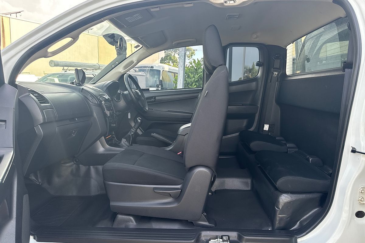 2016 Isuzu D-MAX SX 4X4