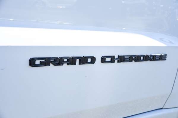 2019 Jeep Grand Cherokee Night Eagle WK