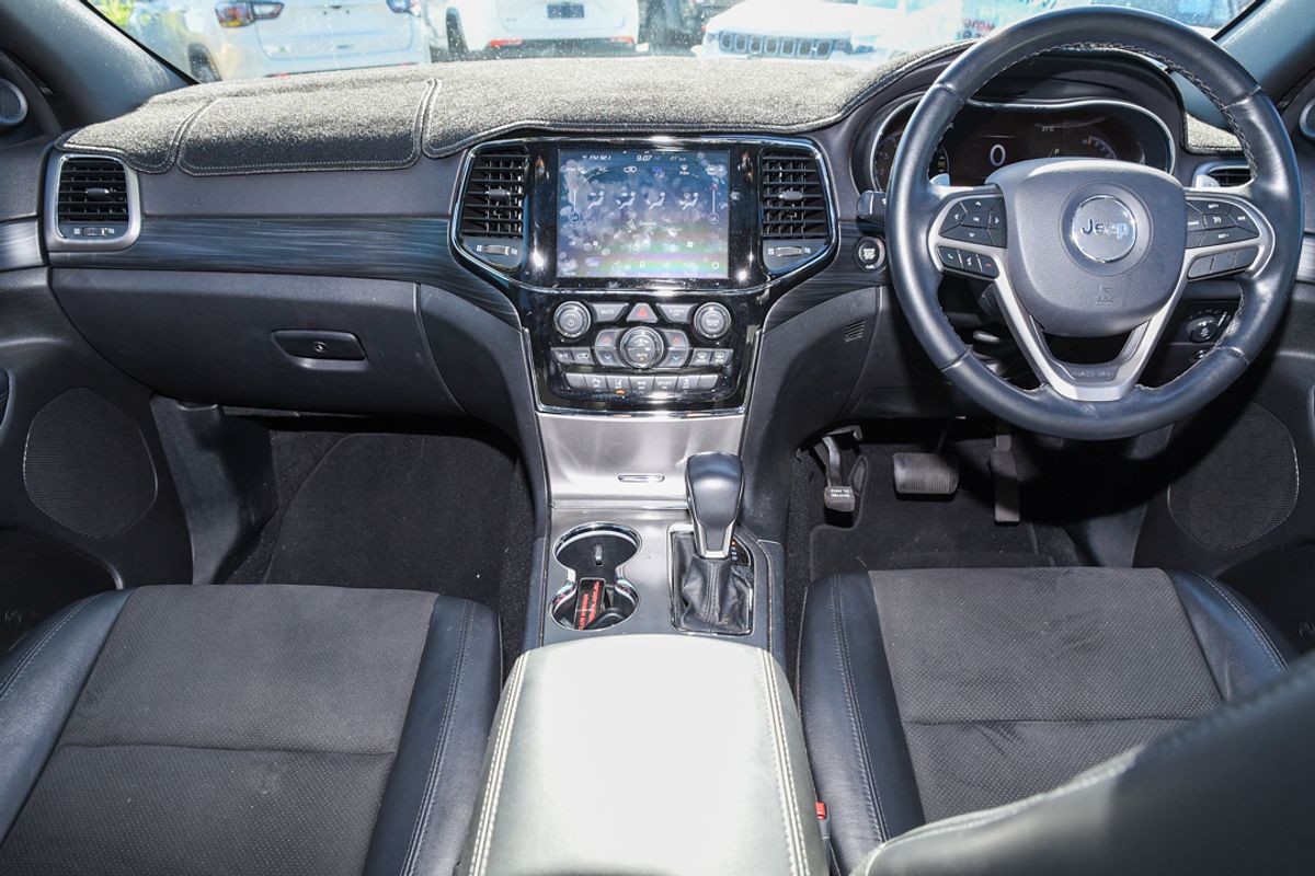 2019 Jeep Grand Cherokee Night Eagle WK