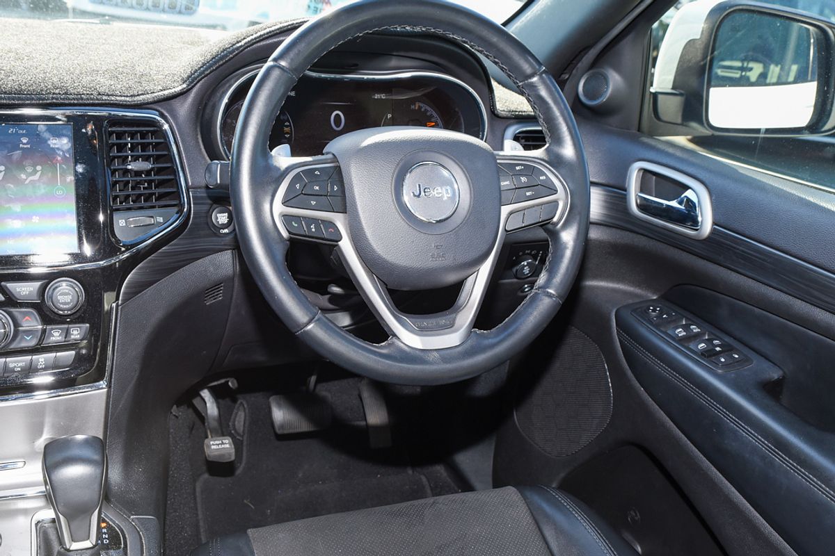 2019 Jeep Grand Cherokee Night Eagle WK