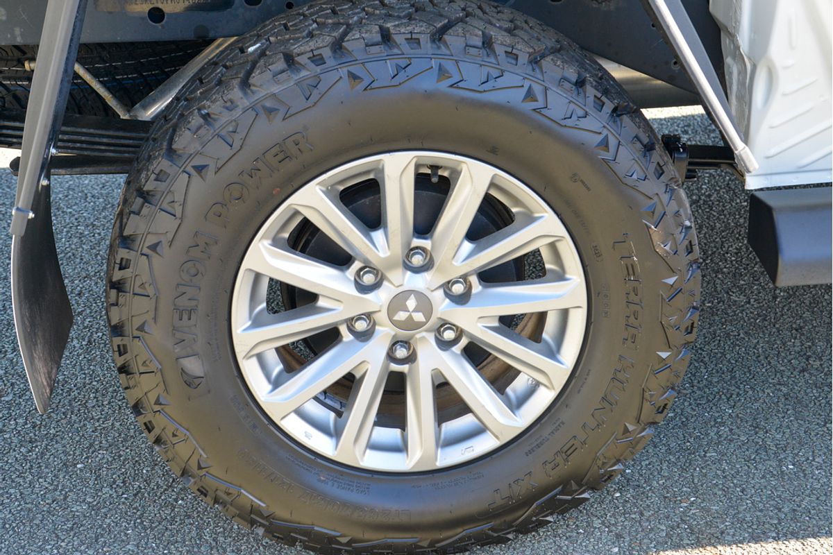 2023 Mitsubishi Triton GLX MR 4X4