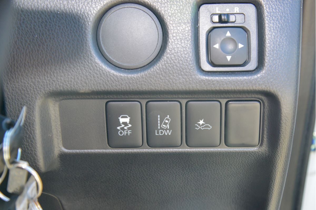 2023 Mitsubishi Triton GLX MR 4X4