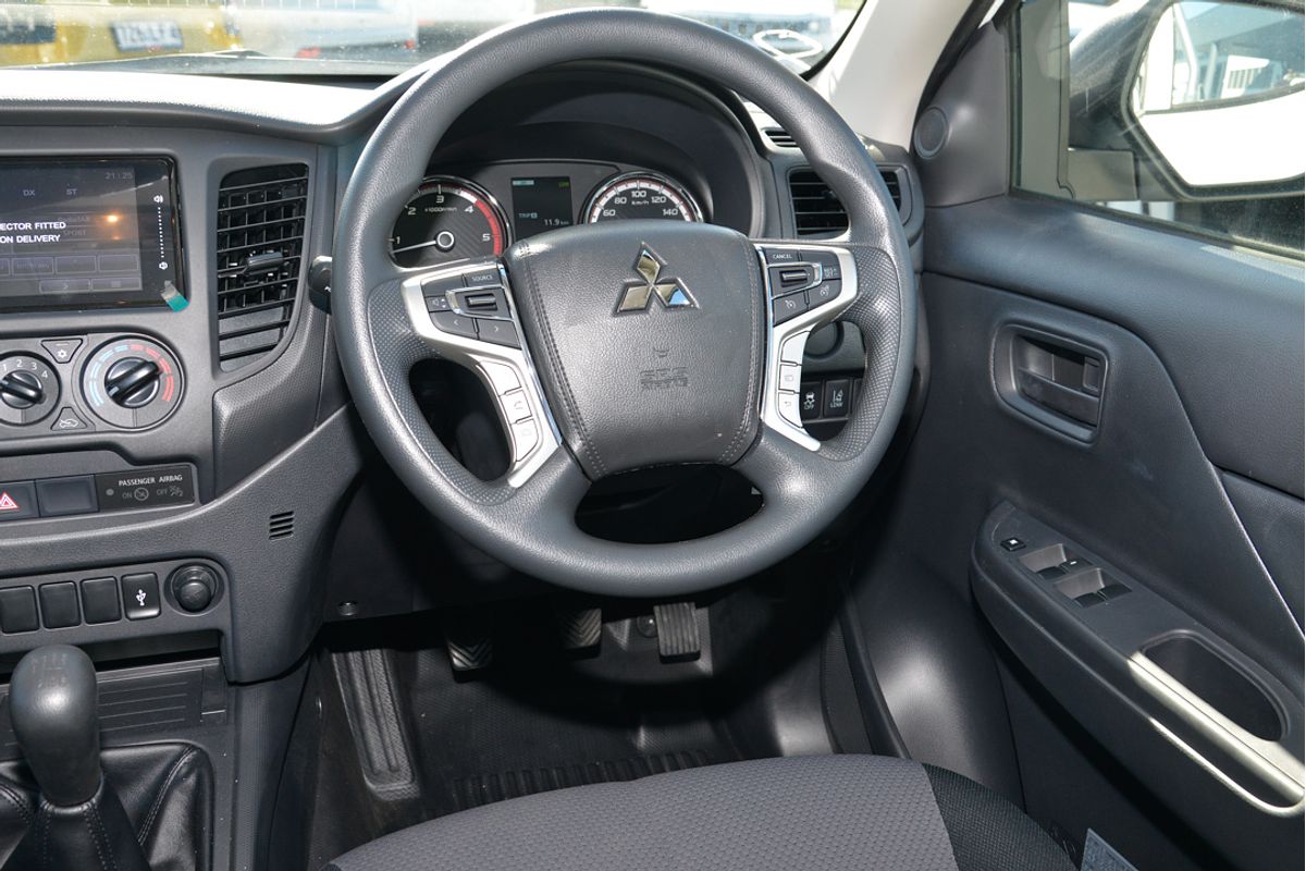 2023 Mitsubishi Triton GLX MR 4X4