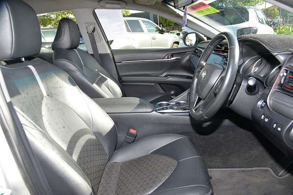 2019 Toyota Camry SX GSV70R