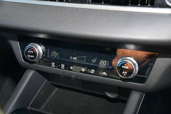 2024 Mitsubishi Outlander ES ZM