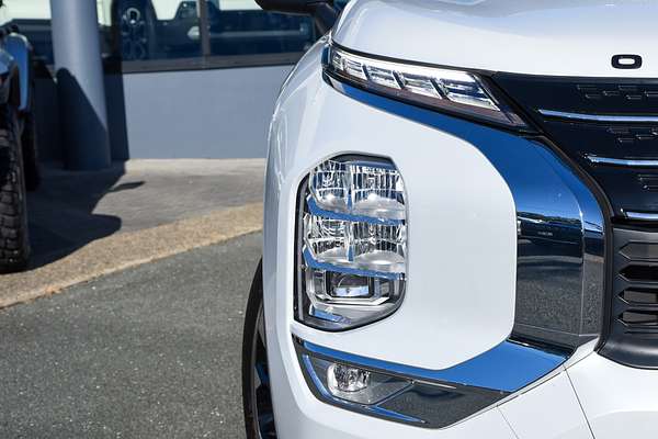 2023 Mitsubishi Outlander Exceed Tourer ZM