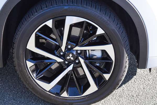 2023 Mitsubishi Outlander Exceed Tourer ZM