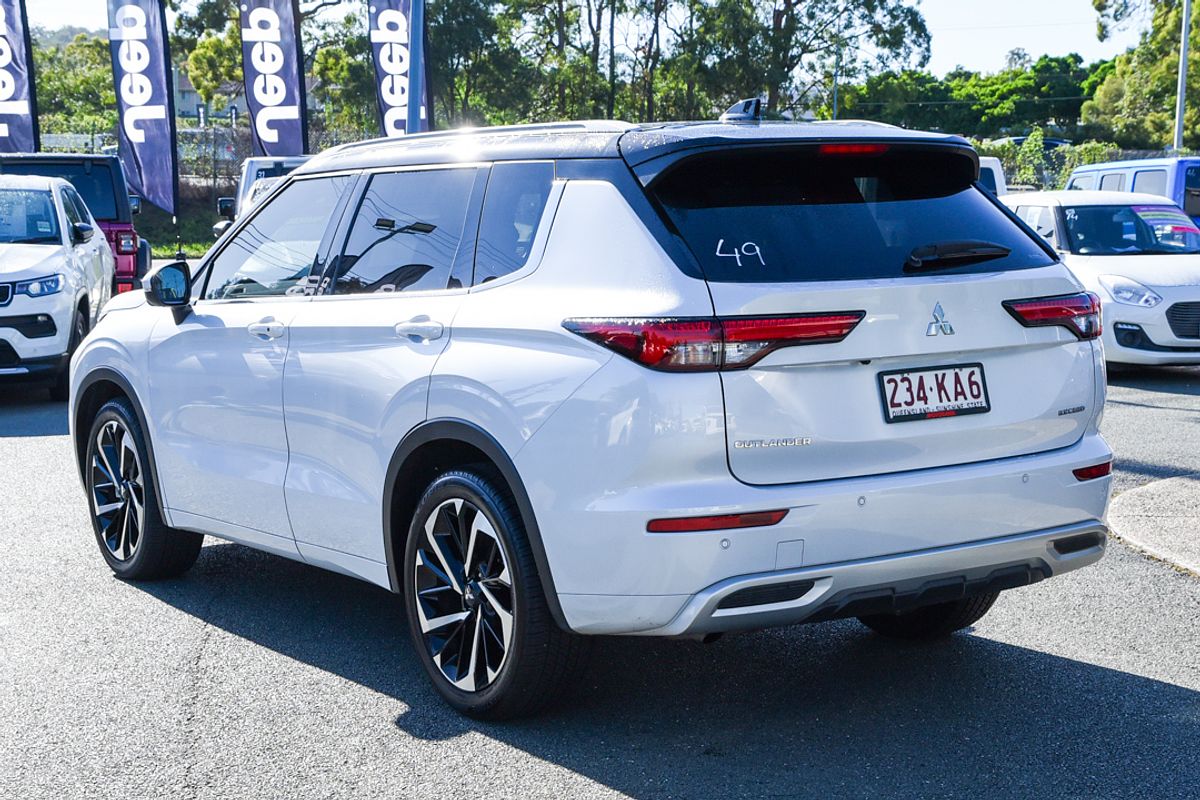2023 Mitsubishi Outlander Exceed Tourer ZM