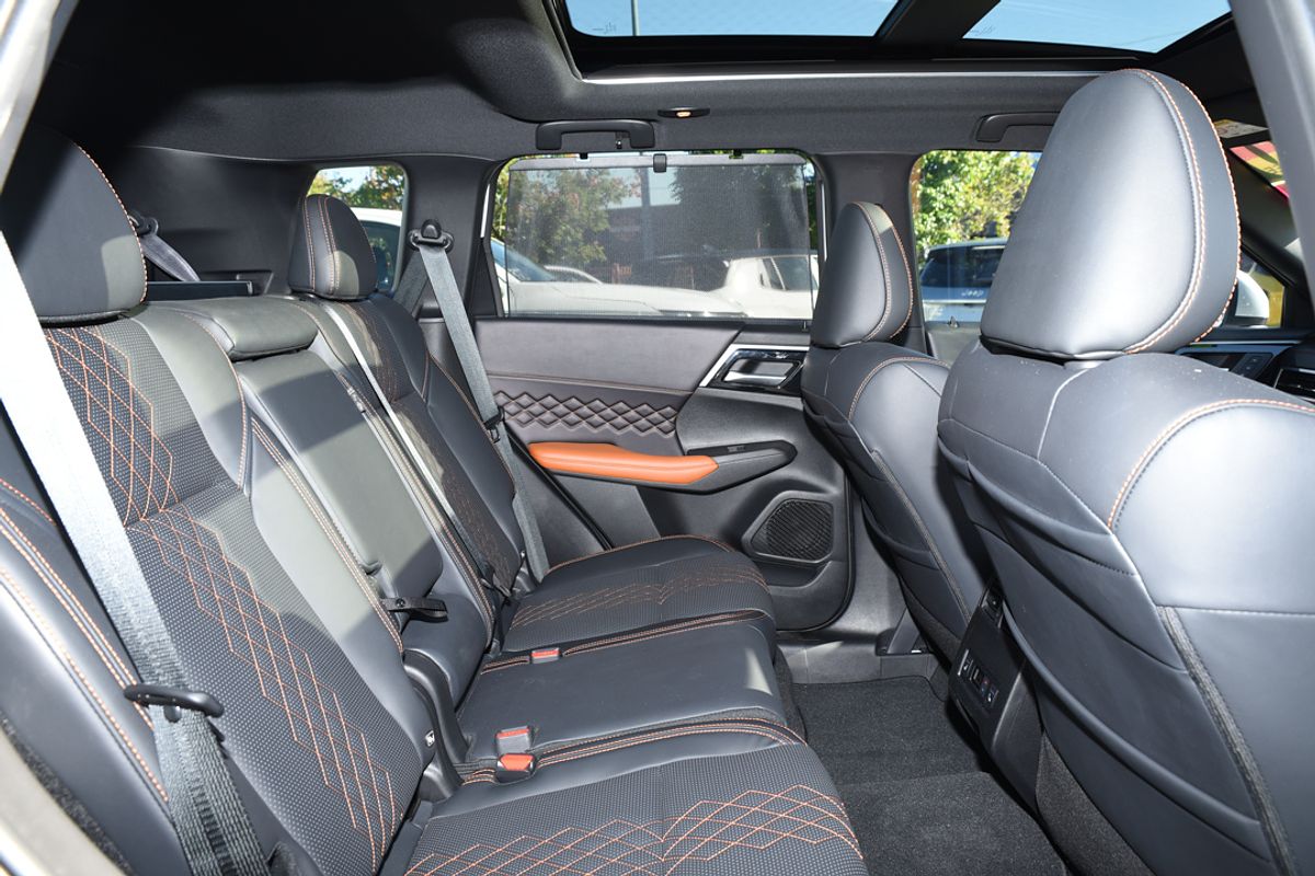 2023 Mitsubishi Outlander Exceed Tourer ZM