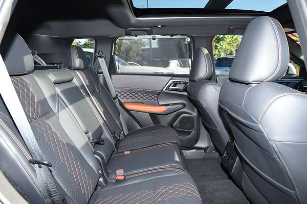 2023 Mitsubishi Outlander Exceed Tourer ZM