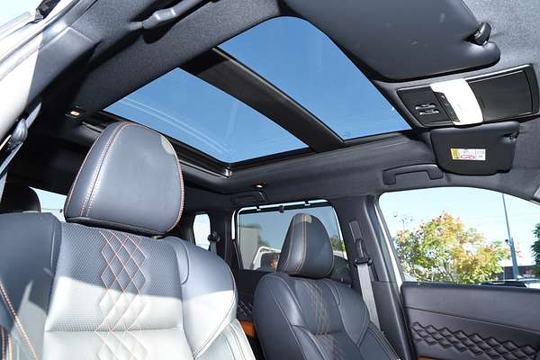 2023 Mitsubishi Outlander Exceed Tourer ZM