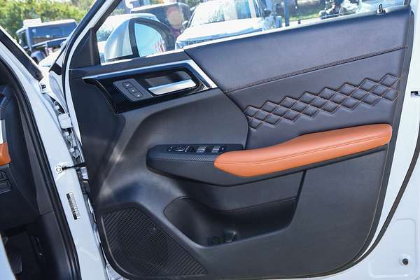 2023 Mitsubishi Outlander Exceed Tourer ZM