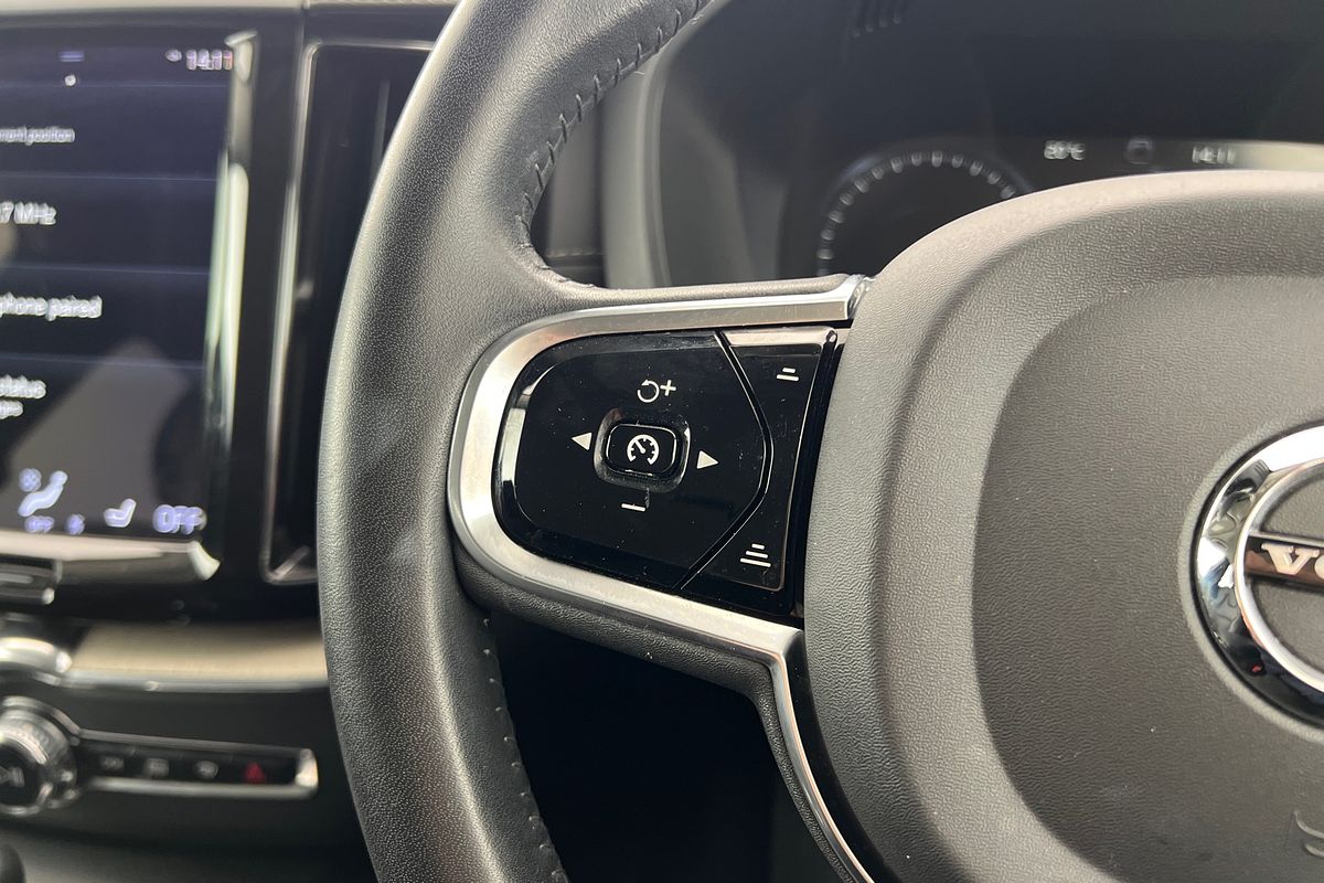 2021 Volvo XC60 D4 Inscription