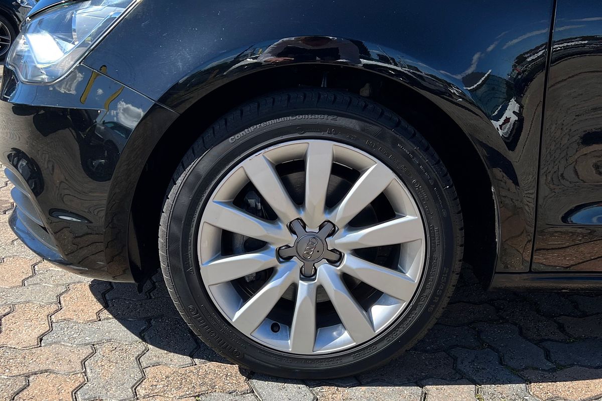 2014 Audi A1 Attraction 8X