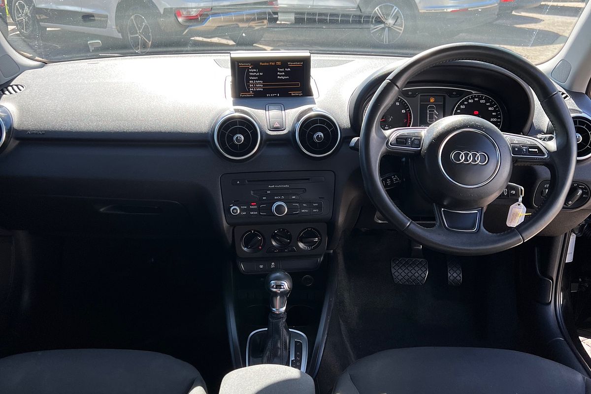 2014 Audi A1 Attraction 8X