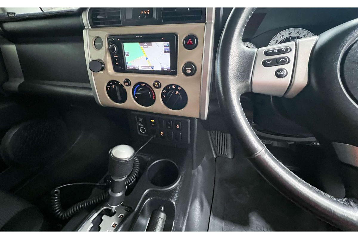 2013 Toyota FJ Cruiser GSJ15R