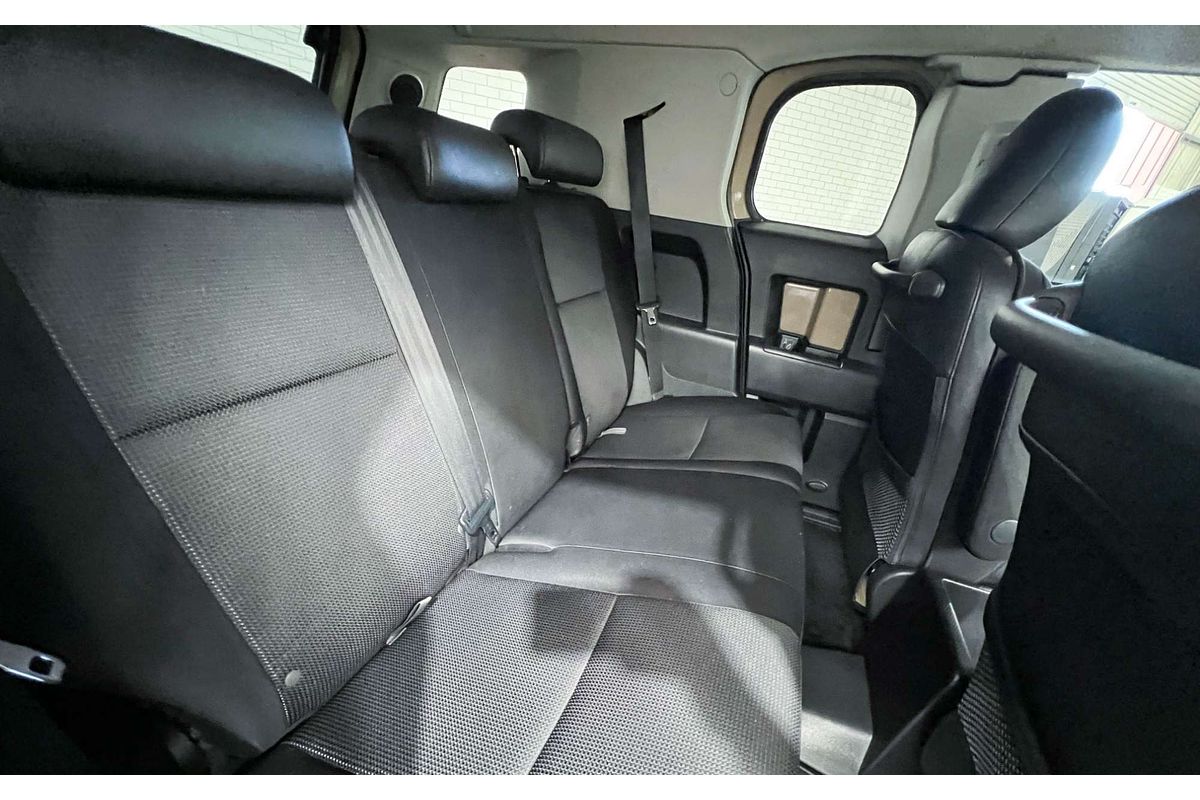 2013 Toyota FJ Cruiser GSJ15R