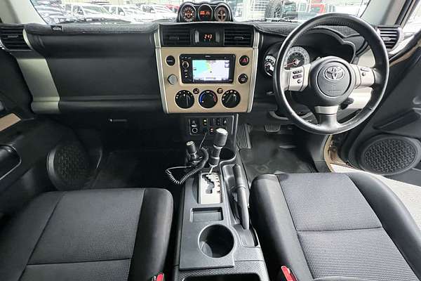 2013 Toyota FJ Cruiser GSJ15R