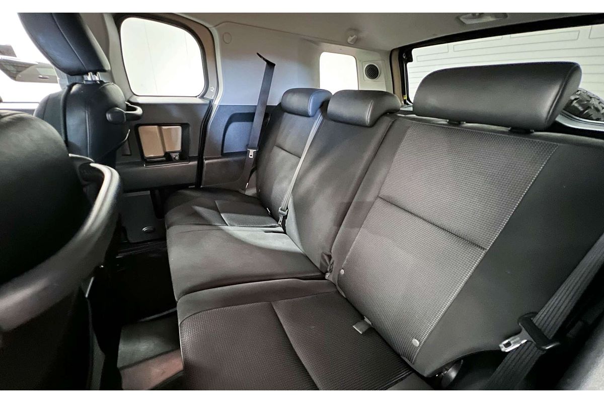 2013 Toyota FJ Cruiser GSJ15R