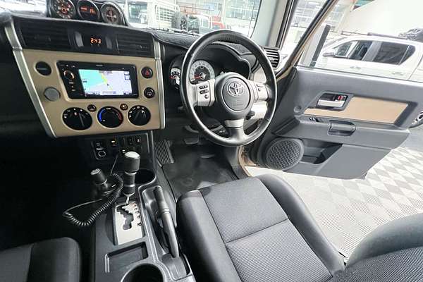 2013 Toyota FJ Cruiser GSJ15R