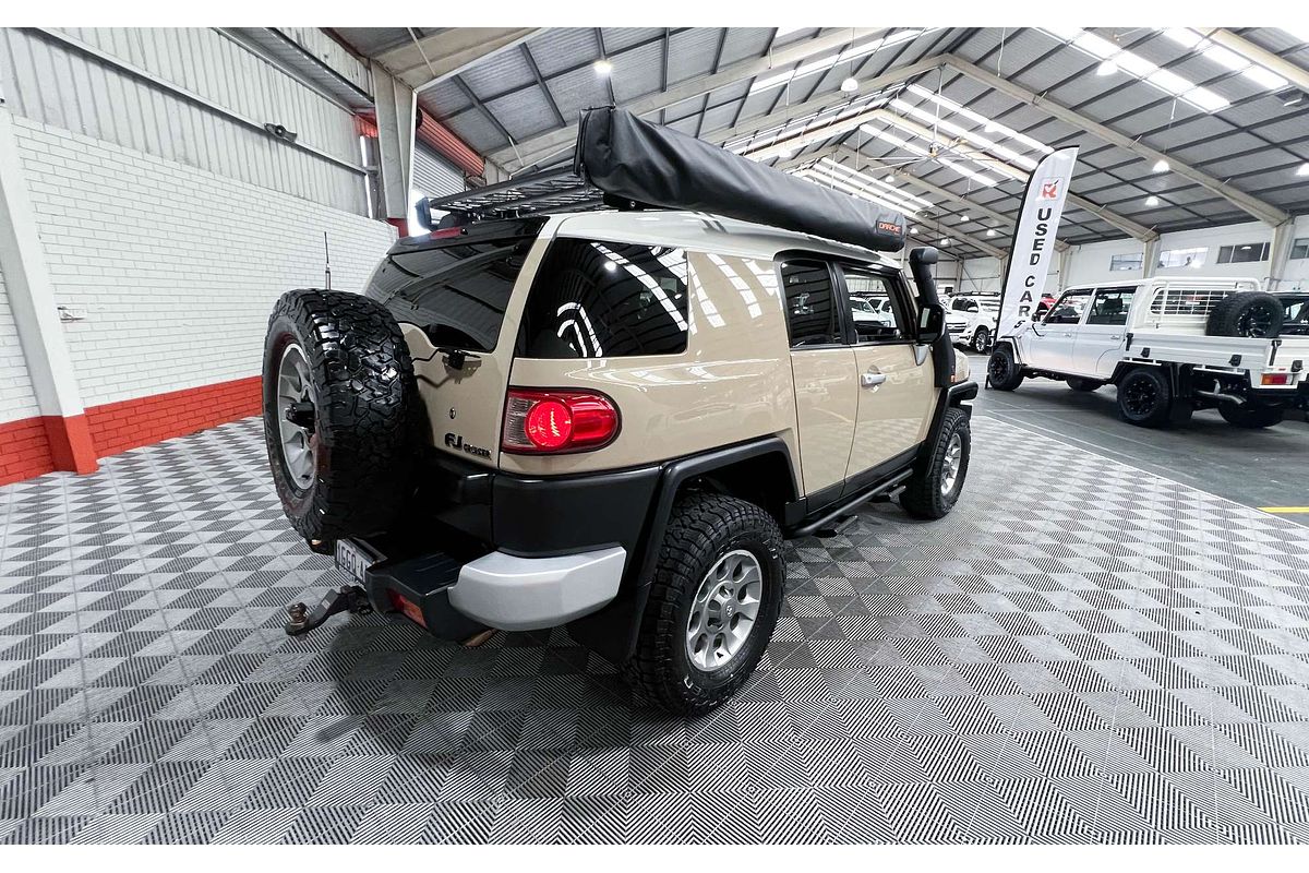 2013 Toyota FJ Cruiser GSJ15R