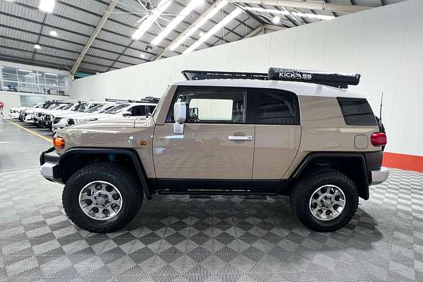 2013 Toyota FJ Cruiser GSJ15R