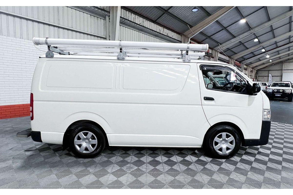 2017 Toyota Hiace KDH201R LWB