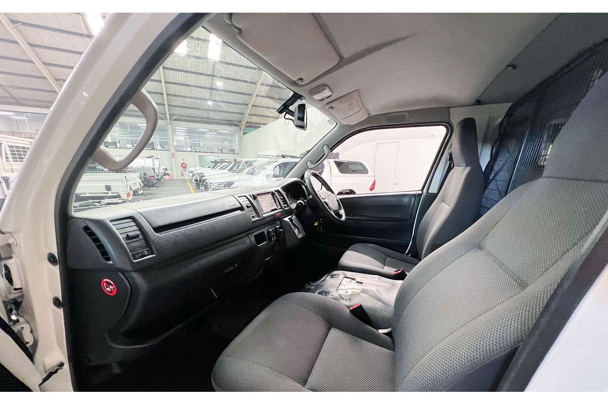 2017 Toyota Hiace KDH201R LWB