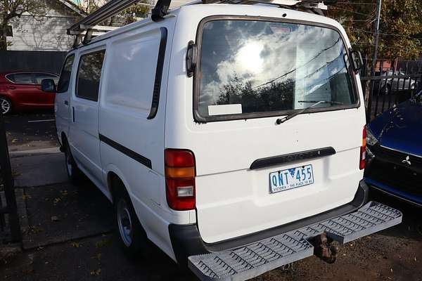 2000 Toyota HiAce SBV LWB RCH22R