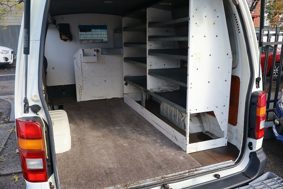 2000 Toyota HiAce SBV LWB RCH22R