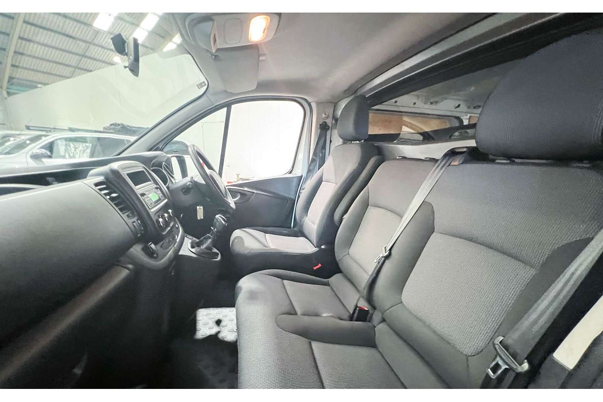 2020 Mitsubishi Express GLX SN LWB