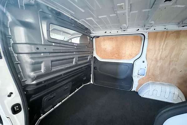 2020 Mitsubishi Express GLX SN LWB