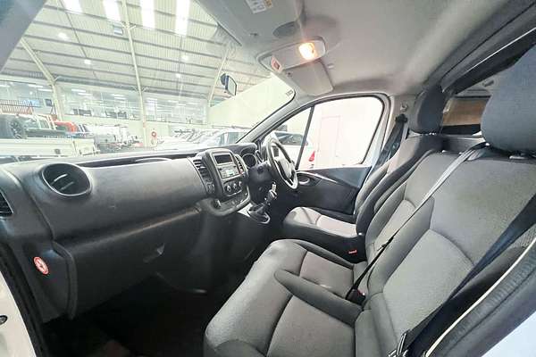 2020 Mitsubishi Express GLX SN LWB