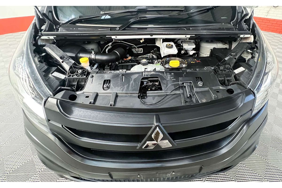 2020 Mitsubishi Express GLX SN LWB